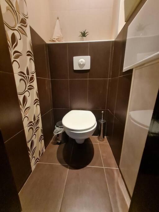 Ferienwohnung Raya Maisonette, Ideal Center Sofia Exterior foto